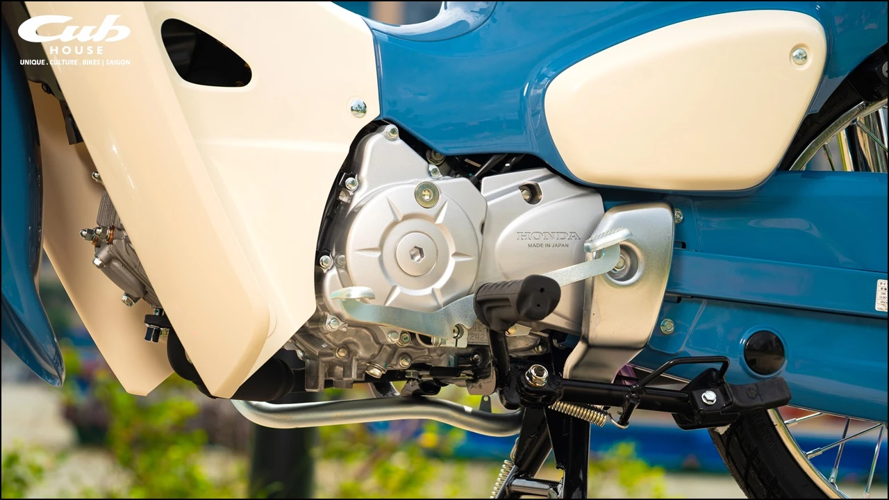 Giao xe, khui thùng Honda Super Cub 50 Final Edition nhập Nhật tại Quận 11 6 Honda Super Cub 50 Final Edition Nhật Bản