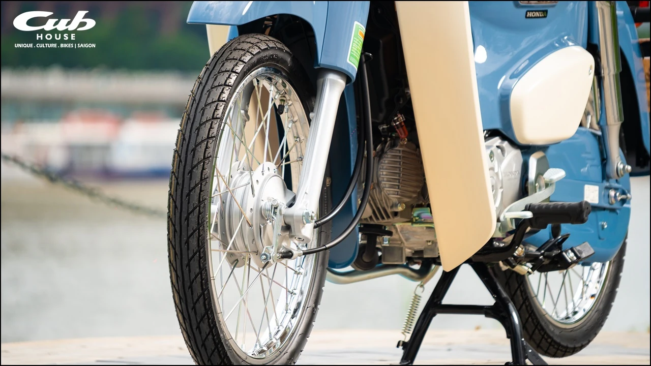 Giao xe, khui thùng Honda Super Cub 50 Final Edition nhập Nhật tại Quận 11 3 Honda Super Cub 50 Final Edition Nhật Bản