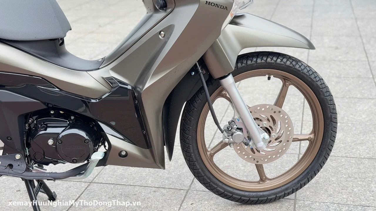 Honda Wave Thái Smartkey 2026 - Màu Nâu Cát (1) Honda Wave Thai Smartkey 2026 Mau Nau Cat 1