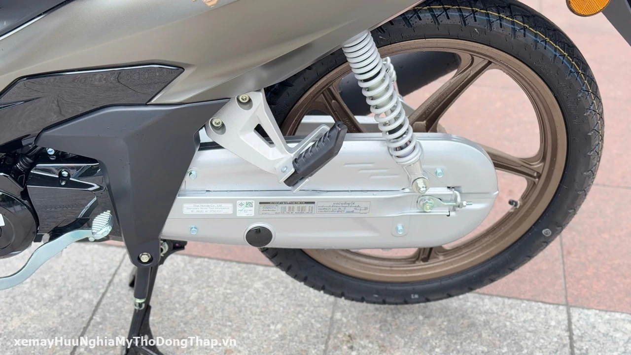 Honda Wave Thái Smartkey 2026 - Màu Nâu Cát (7) Honda Wave Thai Smartkey 2026 Mau Nau Cat 7