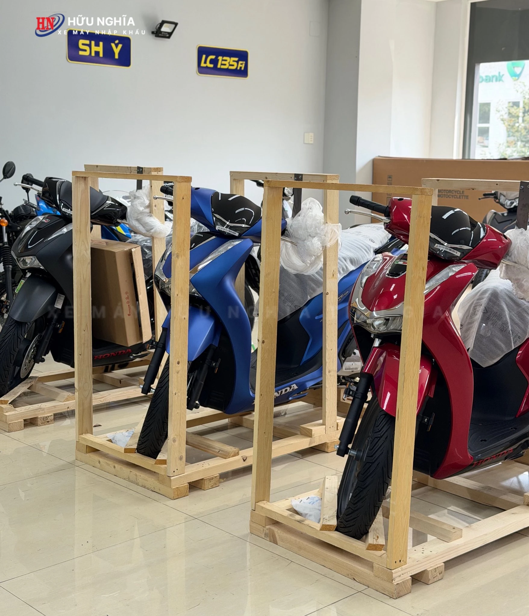 Honda SH Ý nhập về Xe Máy Nhập Khẩu Hữu Nghĩa phục vụ khách hàng VIP 2 Honda SH Y nhap ve Xe May Nhap Khau Huu Nghia phuc vu khach hang VIP 1
