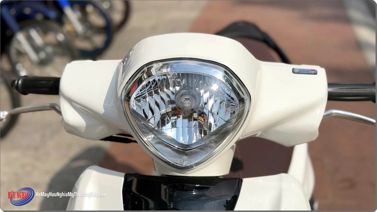 Yamaha Latte tem mới 2026 - chạm rất đúng vào nhu cầu thực tế và cảm xúc của khách hàng nữ 5 Yamaha Latte tem moi 2026 cham rat dung vao nhu cau thuc te va cam xuc cua khach hang nu 3