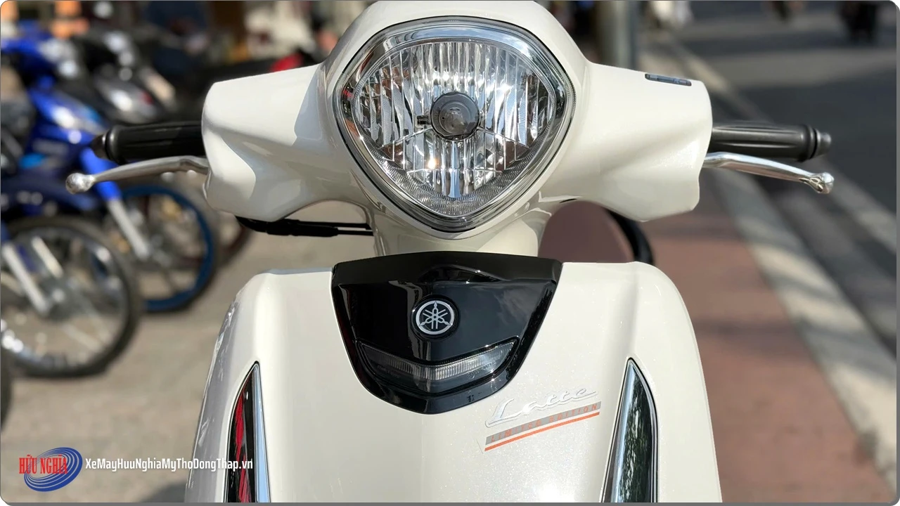 Yamaha Latte tem mới 2026 - chạm rất đúng vào nhu cầu thực tế và cảm xúc của khách hàng nữ 2 Yamaha Latte tem moi 2026 cham rat dung vao nhu cau thuc te va cam xuc cua khach hang nu 8