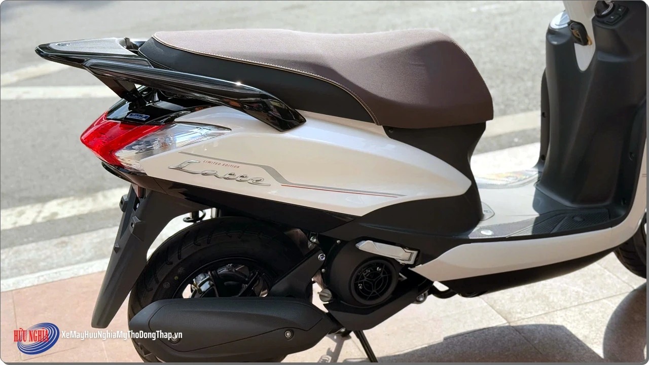 Yamaha Latte tem mới 2026 - chạm rất đúng vào nhu cầu thực tế và cảm xúc của khách hàng nữ 3 Yamaha Latte tem moi 2026 cham rat dung vao nhu cau thuc te va cam xuc cua khach hang nu 9