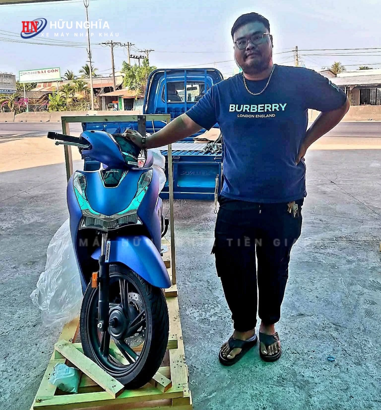 4 chiếc Honda SH Ý 150i lần lượt theo chủ mới về nhà, kịp đón một mùa Tết trọn vẹn và đủ đầy 5 4 chiec Honda SH Y 150i lan luot theo chu moi ve nha kip don mot mua Tet tron ven va du day 3