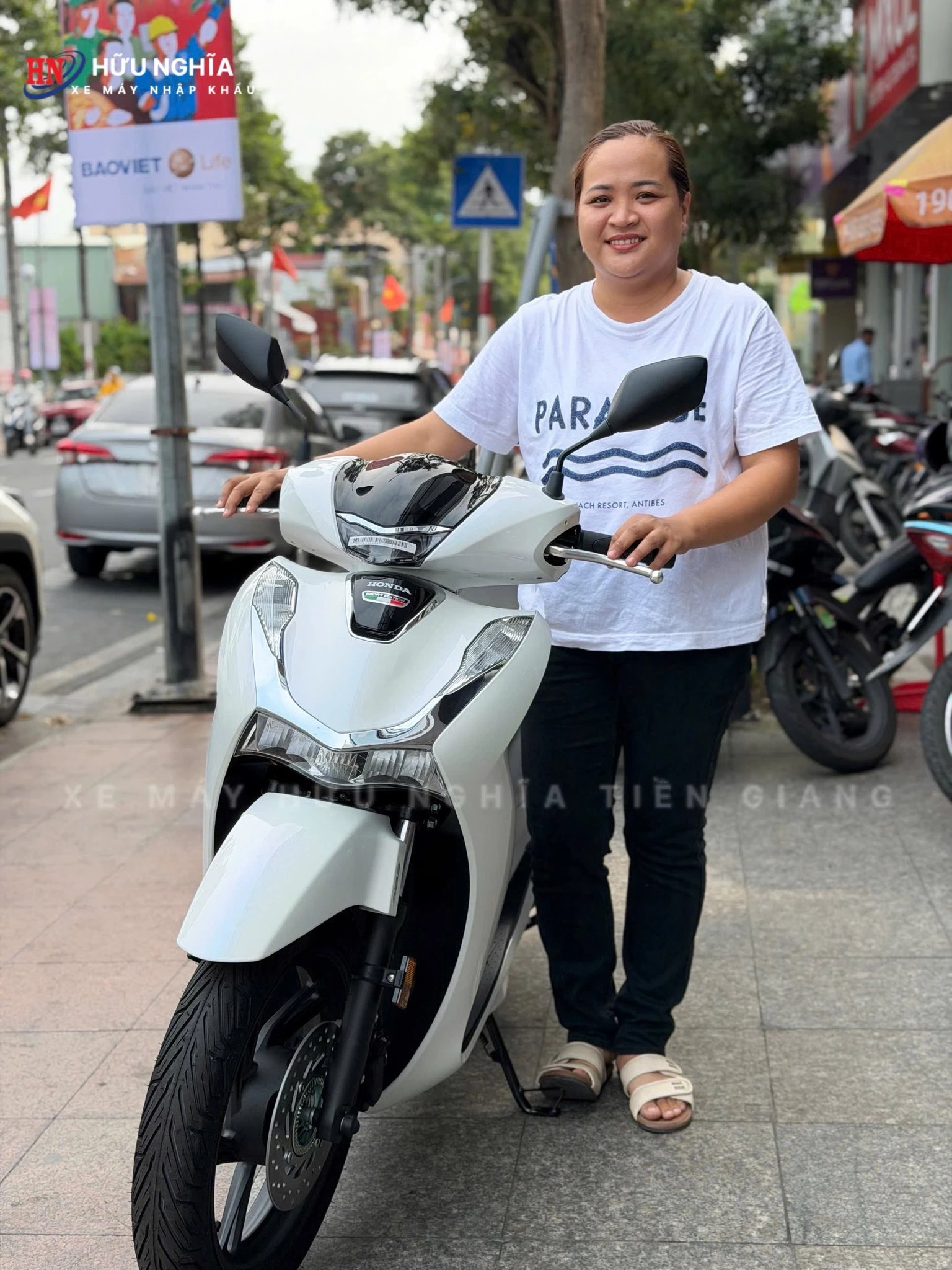 4 chiếc Honda SH Ý 150i lần lượt theo chủ mới về nhà, kịp đón một mùa Tết trọn vẹn và đủ đầy 2 627753505 1384976833430999 2608511668116817181 n 1
