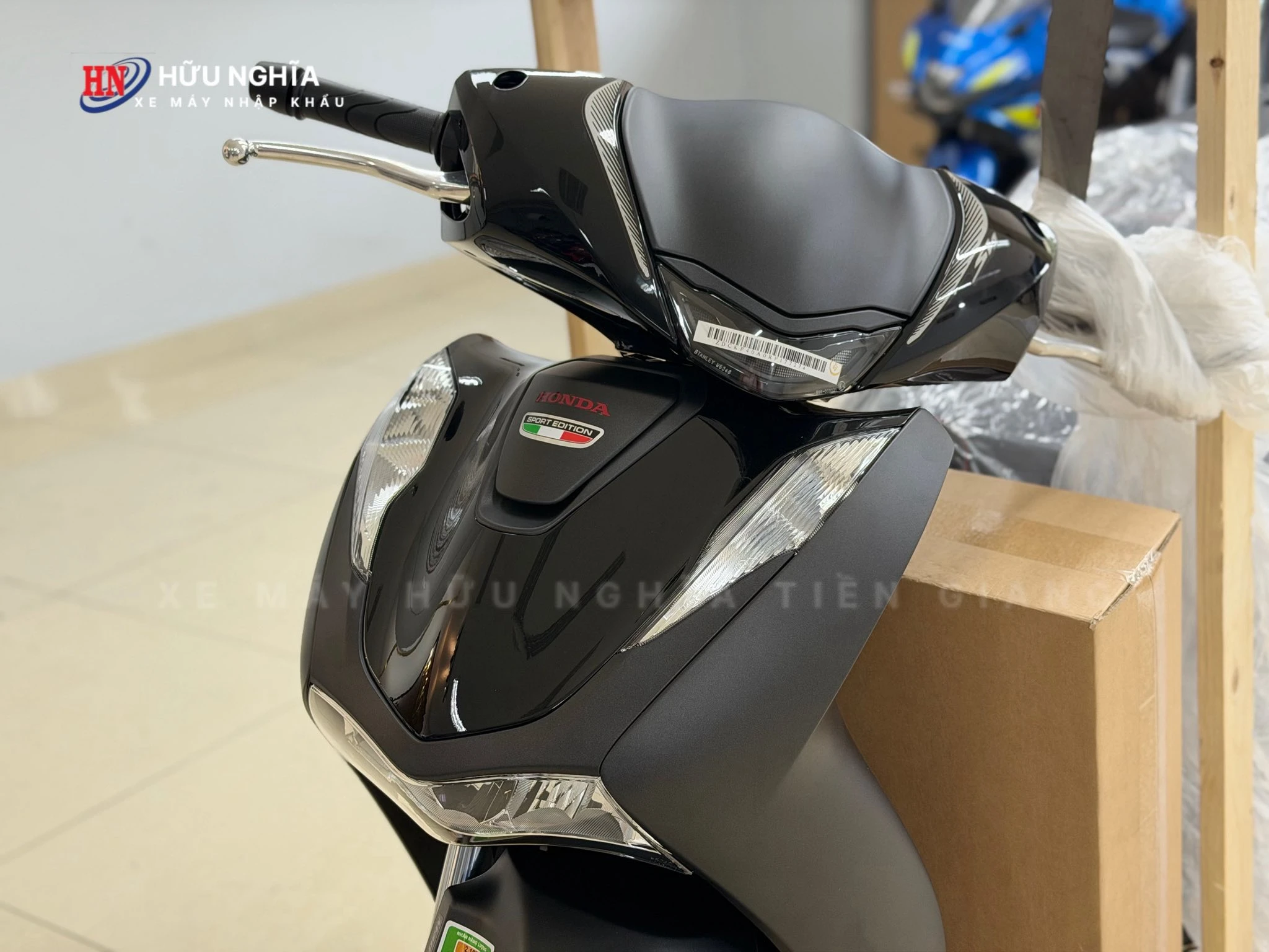 Honda SH Ý 150i Sporty màu đen 7 Honda SH Y 150i Sporty mau den 5