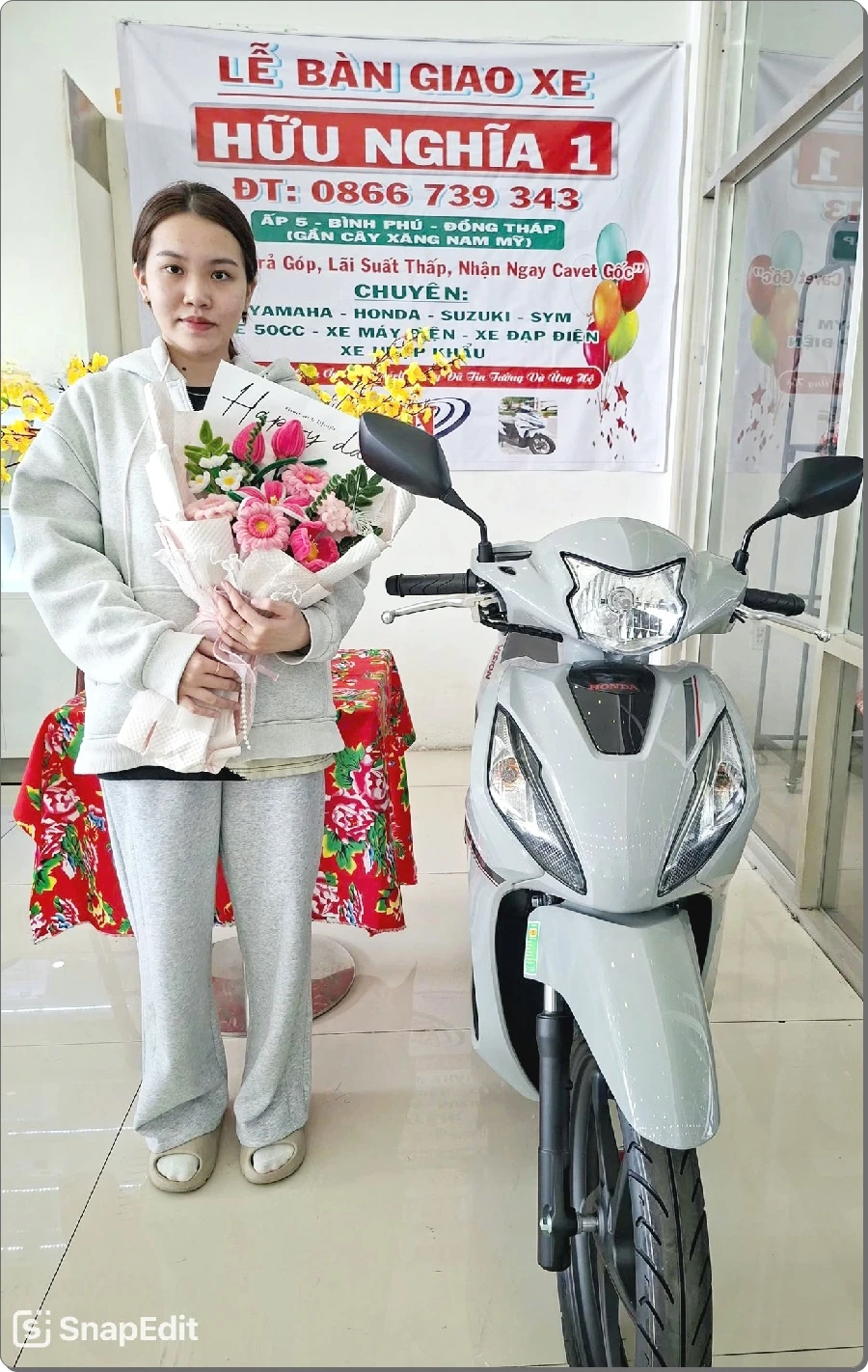 Mùng 9 – Ngày đẹp khai lộc, chốt đơn rộn ràng tại Xe Máy Hữu Nghĩa 10 Mung 9 %E2%80%93 Ngay dep khai loc chot don ron rang tai Xe May Huu Nghia 13