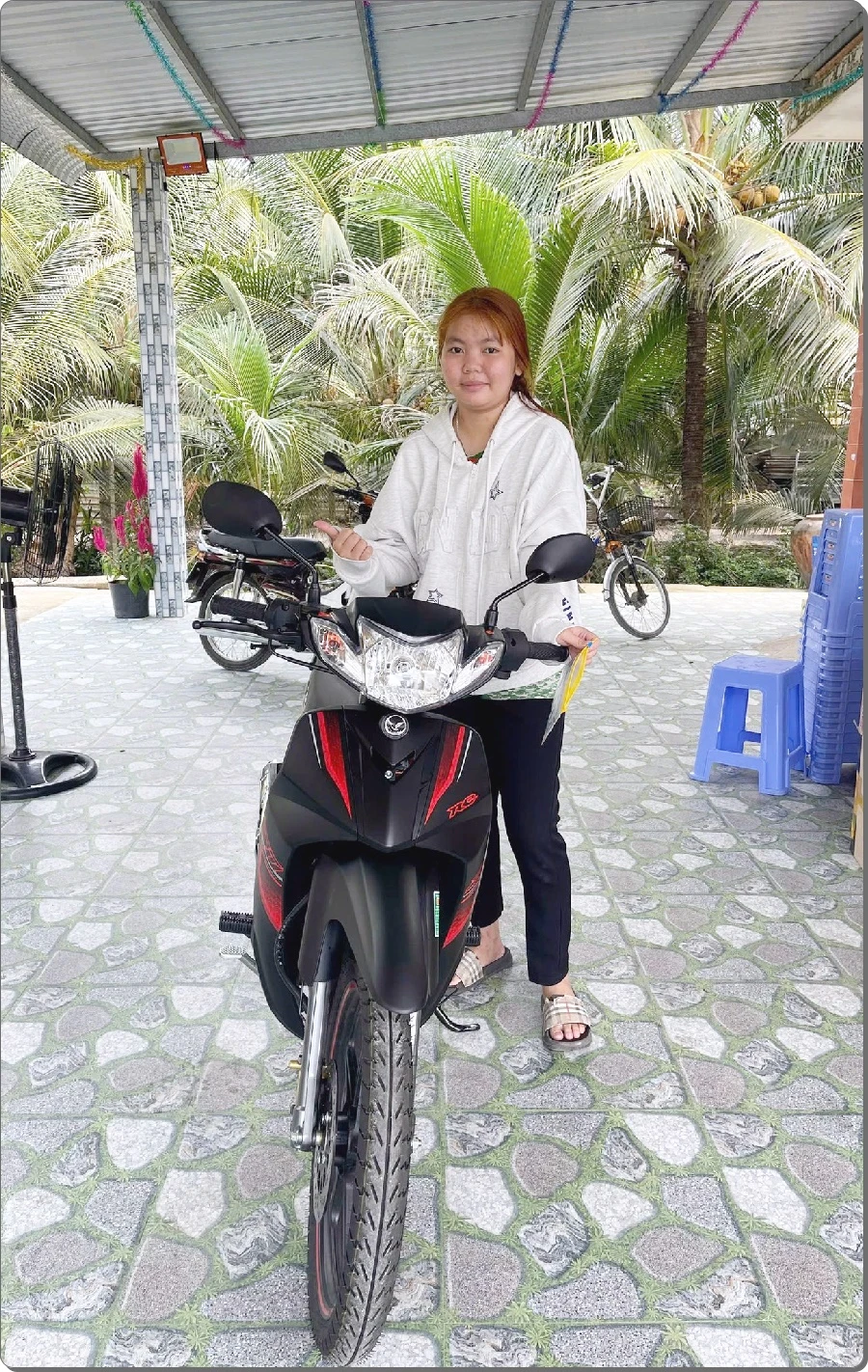 Mùng 9 – Ngày đẹp khai lộc, chốt đơn rộn ràng tại Xe Máy Hữu Nghĩa 13 Mung 9 %E2%80%93 Ngay dep khai loc chot don ron rang tai Xe May Huu Nghia 7