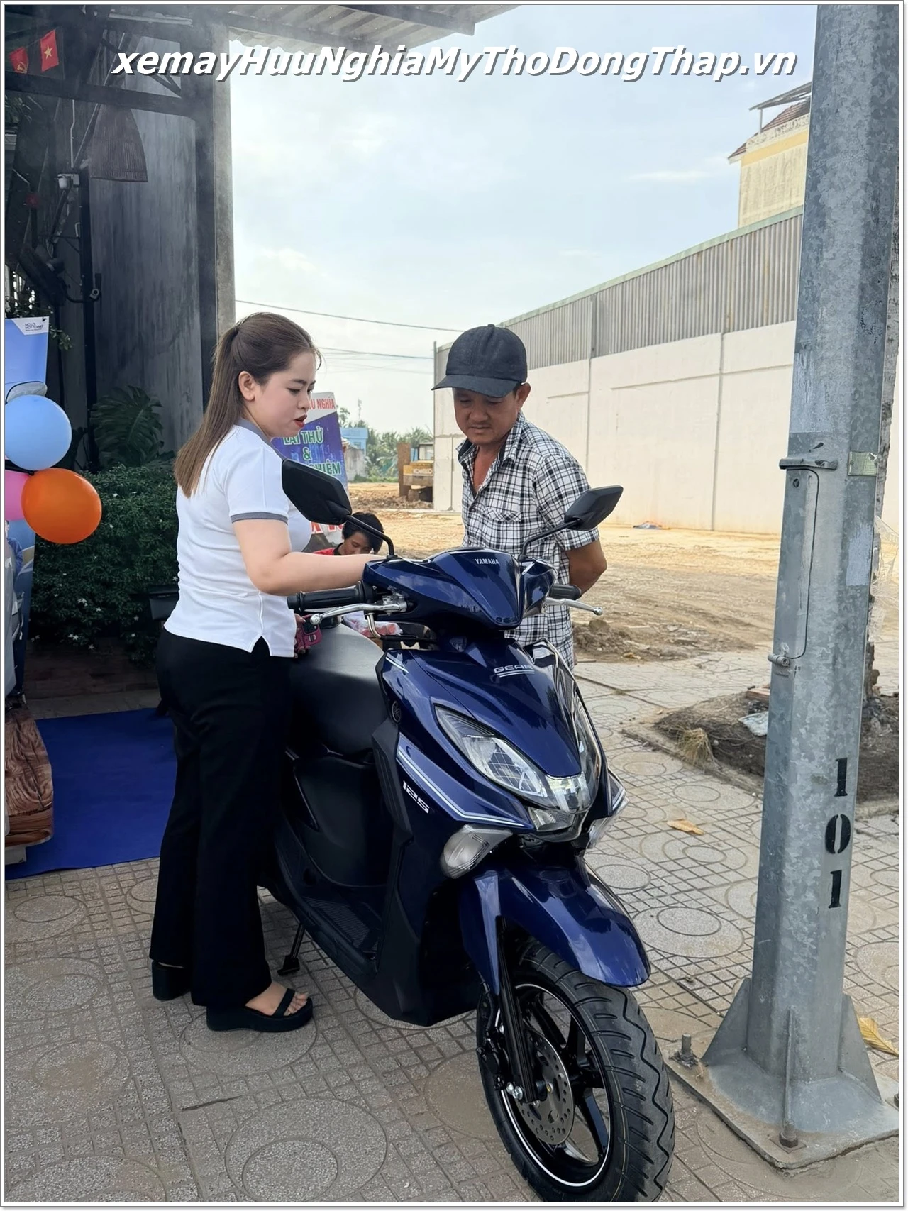 Lái thử và trải nghiệm xe tay ga Yamaha Gear 125 Hybrid do Yamaha Hữu Nghĩa tổ chức tại quán Góc Đen Đá 5 Lai thu va trai nghiem xe tay ga Yamaha Gear 125 Hybrid do Yamaha Huu Nghia to chuc tai quan Goc Den Da 11