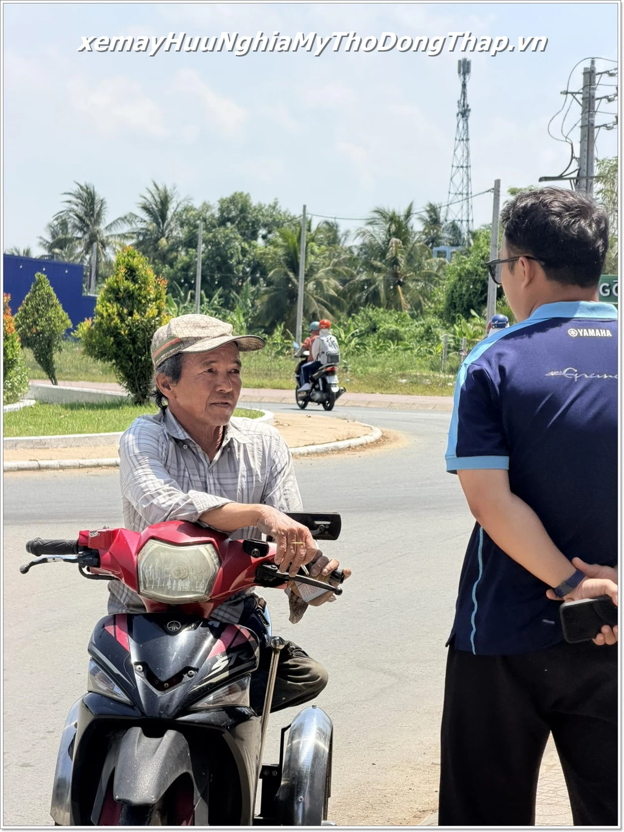 Lái thử và trải nghiệm xe tay ga Yamaha Gear 125 Hybrid do Yamaha Hữu Nghĩa tổ chức tại quán Góc Đen Đá 7 Lai thu va trai nghiem xe tay ga Yamaha Gear 125 Hybrid do Yamaha Huu Nghia to chuc tai quan Goc Den Da 3