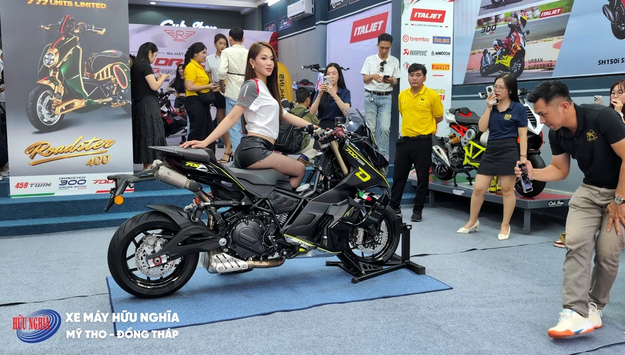 Chỉ 25 chiếc Italjet Dragster 700 Twin Premium Edition cho Việt Nam. Đặt xe sớm tại Xe Máy Nhập Hữu Nghĩa 3 Chi 25 chiec Italjet Dragster 700 Twin Premium Edition cho Viet Nam. Dat xe som tai Xe May Nhap Huu Nghia 11