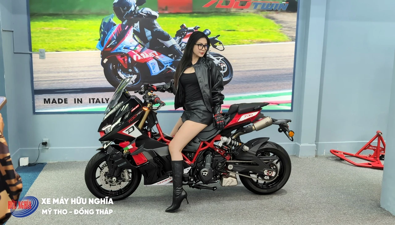 Chỉ 25 chiếc Italjet Dragster 700 Twin Premium Edition cho Việt Nam. Đặt xe sớm tại Xe Máy Nhập Hữu Nghĩa 4 Chi 25 chiec Italjet Dragster 700 Twin Premium Edition cho Viet Nam. Dat xe som tai Xe May Nhap Huu Nghia 85