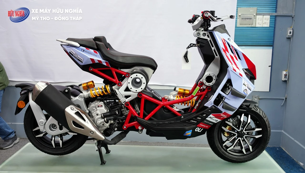 Italjet Dragster 300 Gresini Edition 29 Italjet Dragster 300 Gresini Edition xe may Huu Nghia My Tho Dong Thap 16