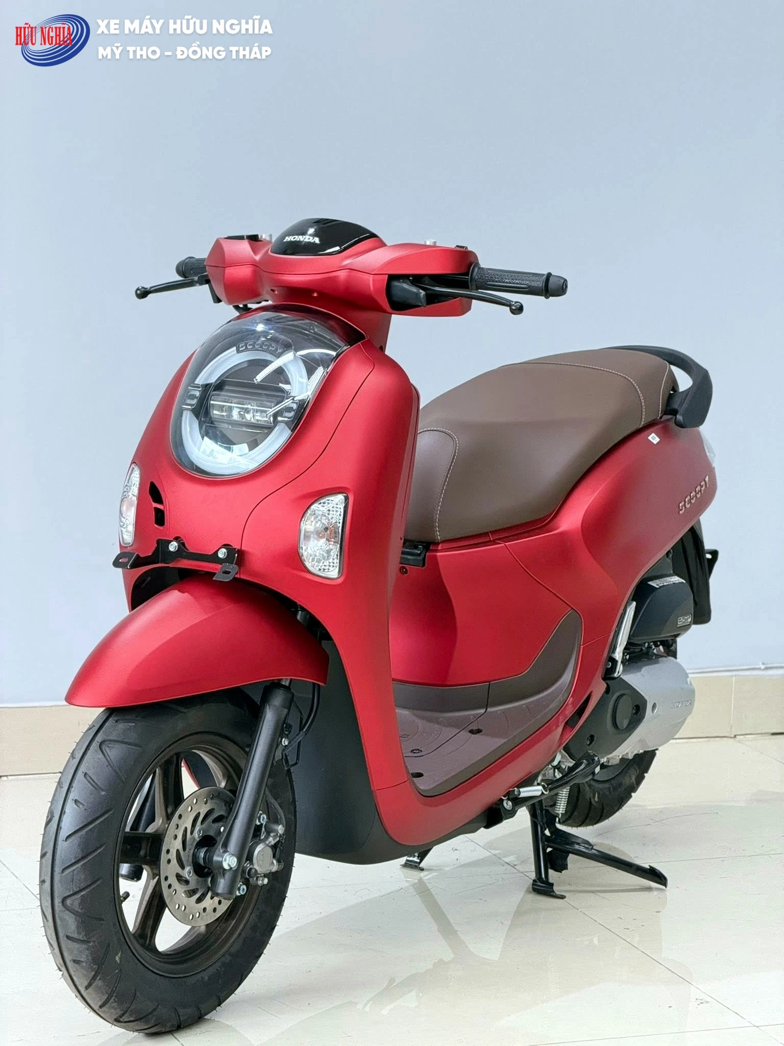 Honda Scoopy đỏ – càng nhìn càng mê, càng sử dụng càng thấy hợp với nhịp sống hiện đại 7 Honda Scoopy do %E2%80%93 cang nhin cang me cang su dung cang thay hop voi nhip song hien dai 2