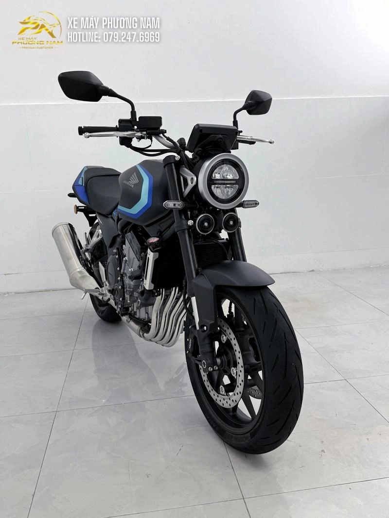 Honda CB500SF Super Four đang bán tại Xe Máy Phương Nam Cà Mau: mẫu mô tô tầm trung tạo được sự chú ý lớn