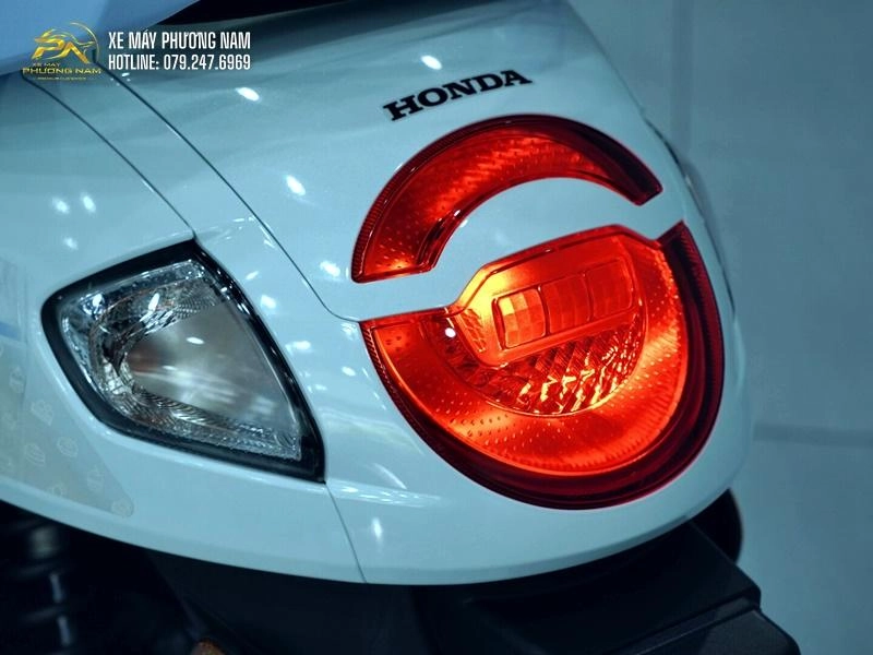 Honda Scoopy Cinnamoroll 2026 đã về Xe Máy Phương Nam Cà Mau – Mẫu xe khiến khách nữ mê mẩn ngay từ ánh nhìn đầu tiên