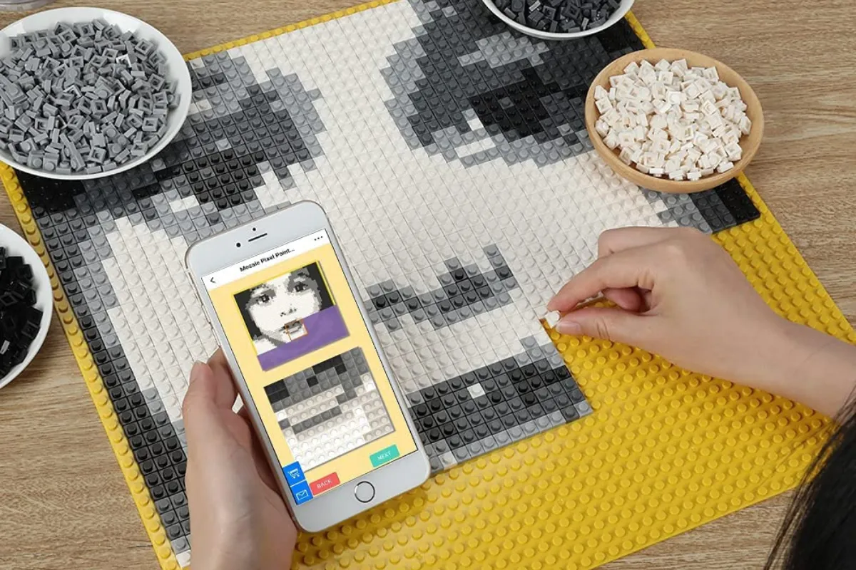 Khi những hạt Lego kết hợp, chúng tạo nên không gian cho sự sáng tạo và kỳ diệu. Khi những hạt Lego kết hợp, chúng tạo nên không gian cho sự sáng tạo và kỳ diệu.