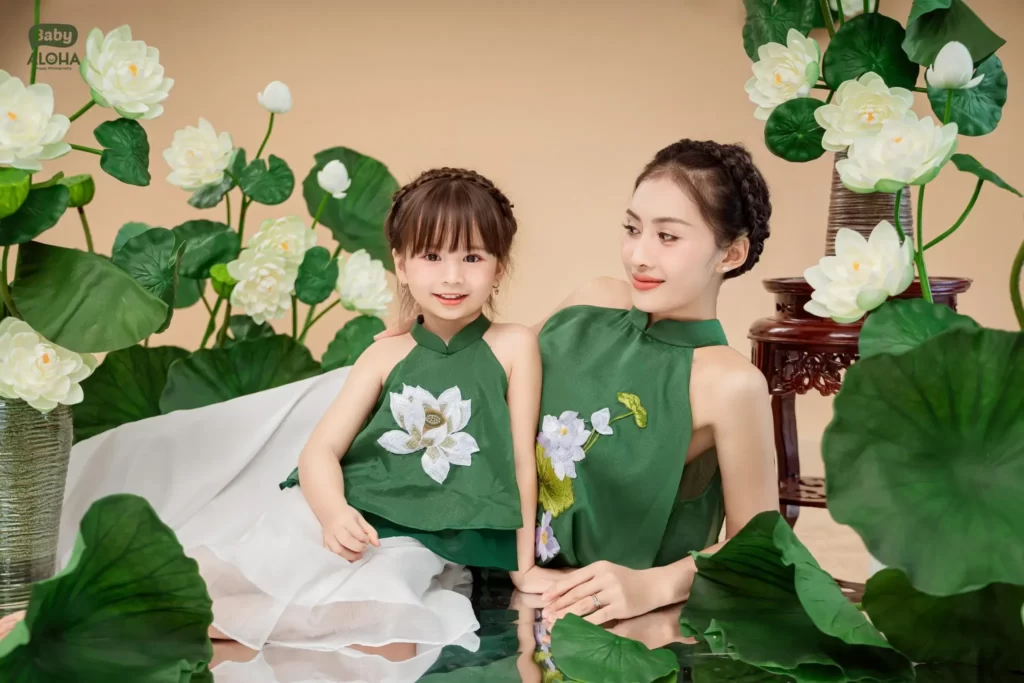 Chụp ảnh gia đình tại Aloha Media (Nguồn: Aloha Media)