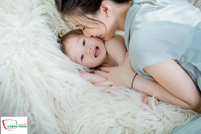 Chụp cận ảnh mẹ và bé