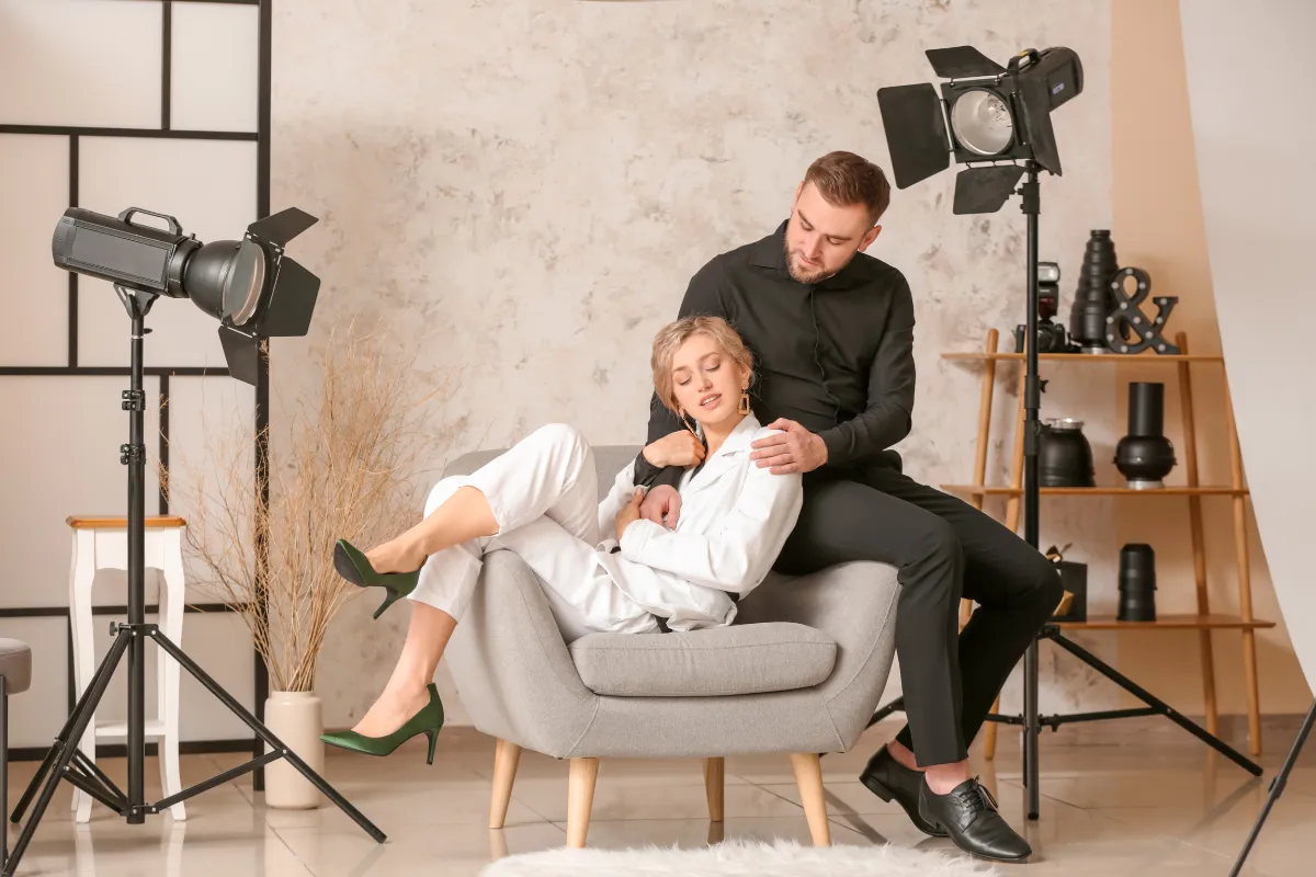 Tha hồ tạo dáng chụp ảnh couple
