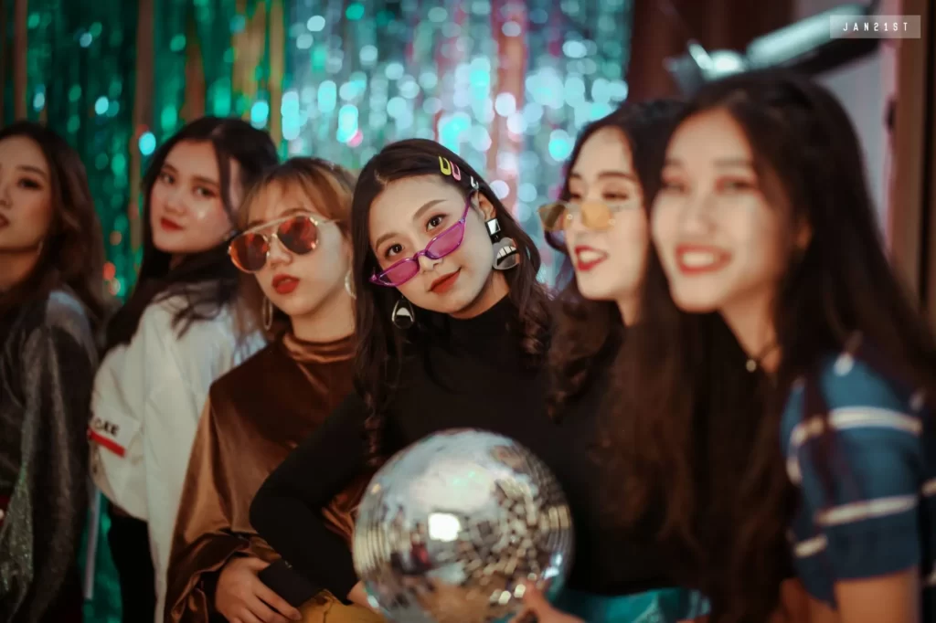 Concept kỷ yếu Disco đã nổi lên như một lựa chọn đầy sáng tạo