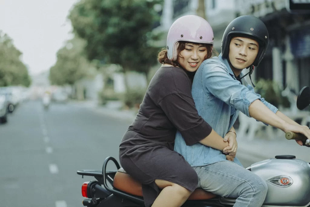 Bạn có thể tận dụng khoảnh khắc này để chụp những hình ảnh thể hiện sự gắn kết của cả hai.