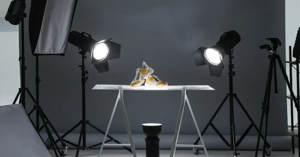 Thiết lập máy ảnh và phông nền là một phần quan trọng và cần được thực hiện một cách cẩn thận