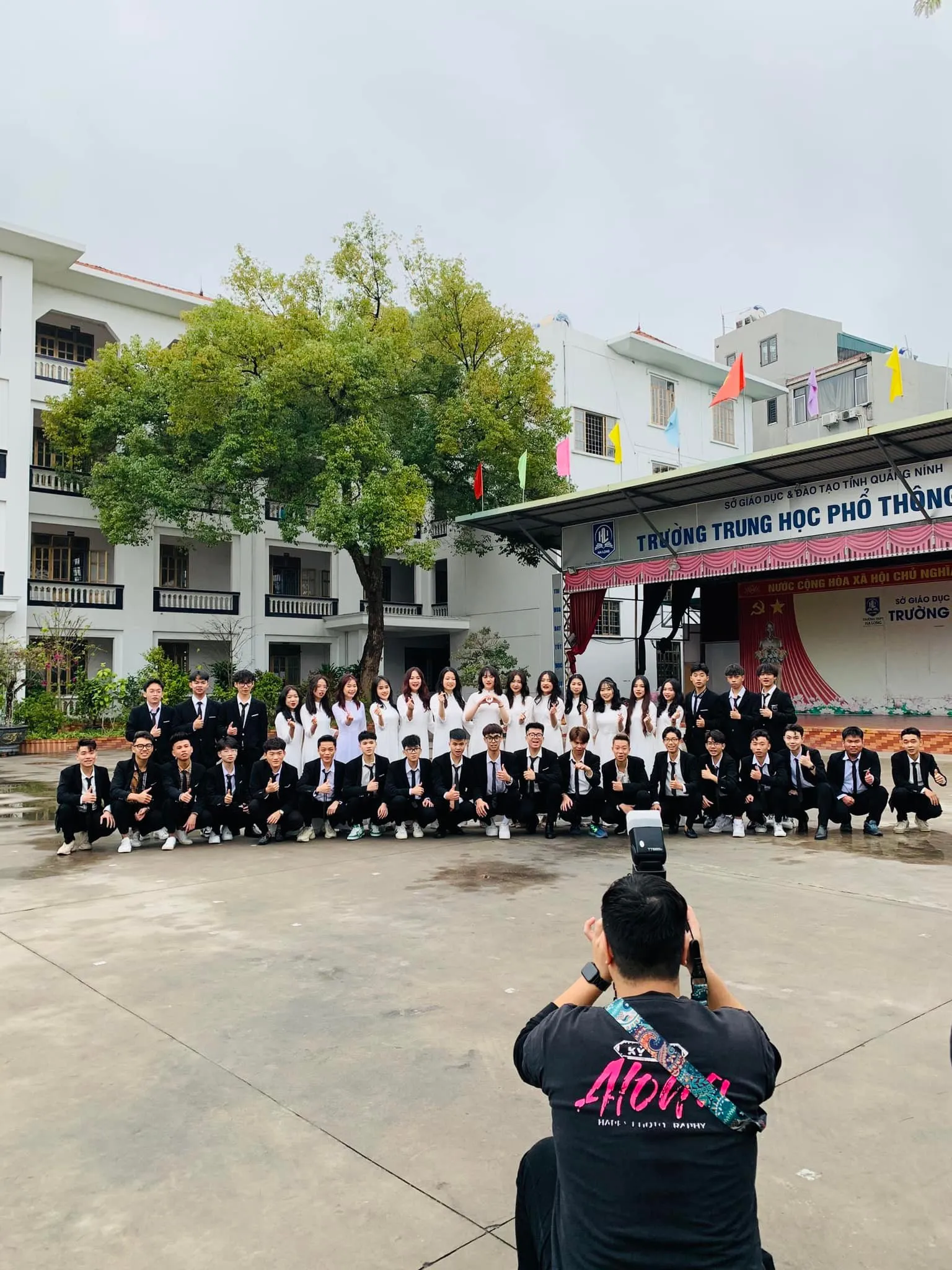 Anh luôn làm việc với tình yêu và đam mê nghệ thuật