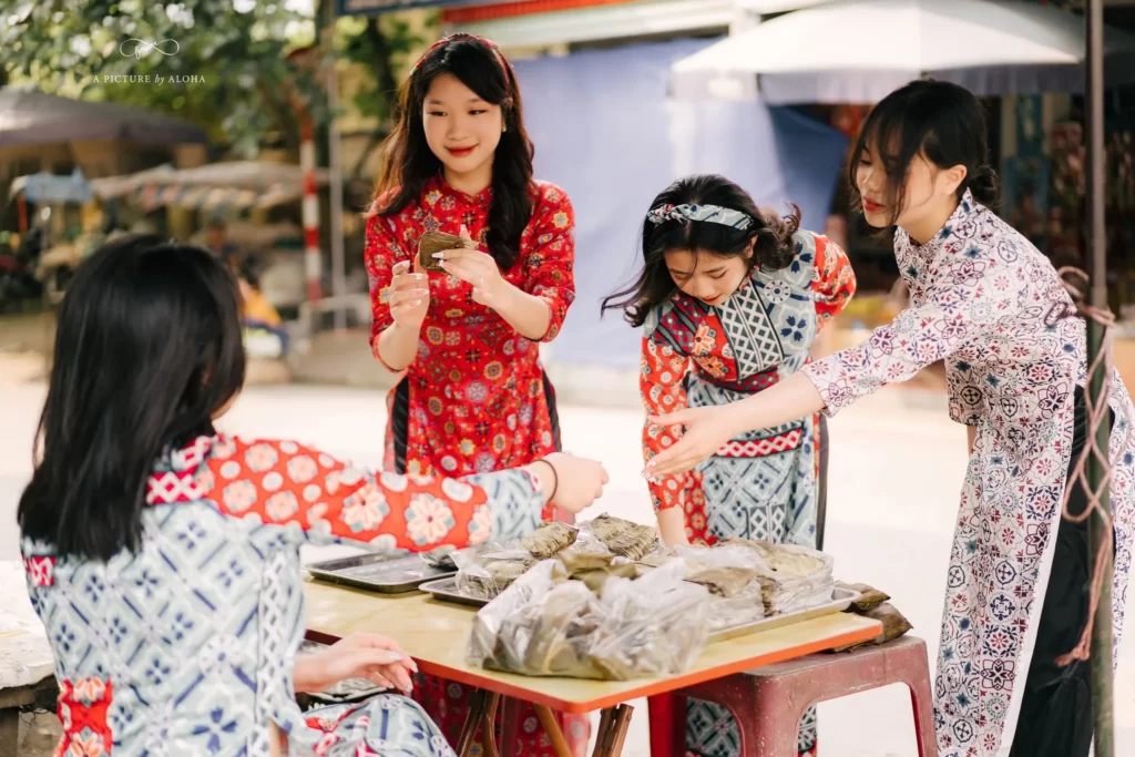 Chụp ảnh kỷ yếu