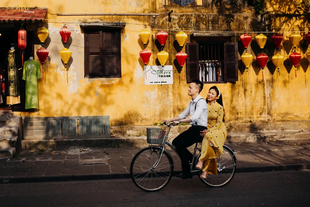 Phố cổ Hà Nội trở thành một nơi lý tưởng để chụp ảnh kỷ niệm ngày cưới