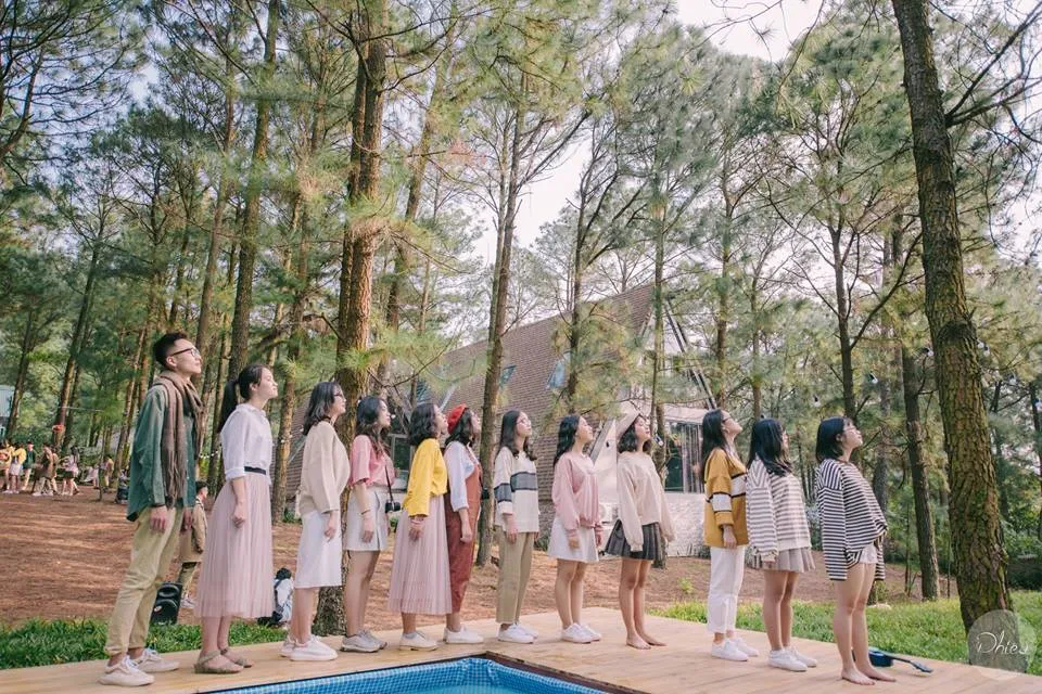 Chụp kỷ yếu photobook kèm du lịch