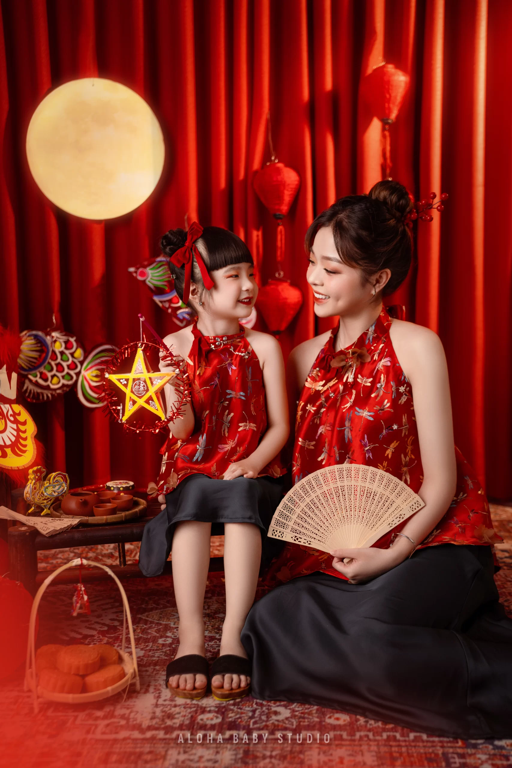 cho bé nghệ thuật trong studio