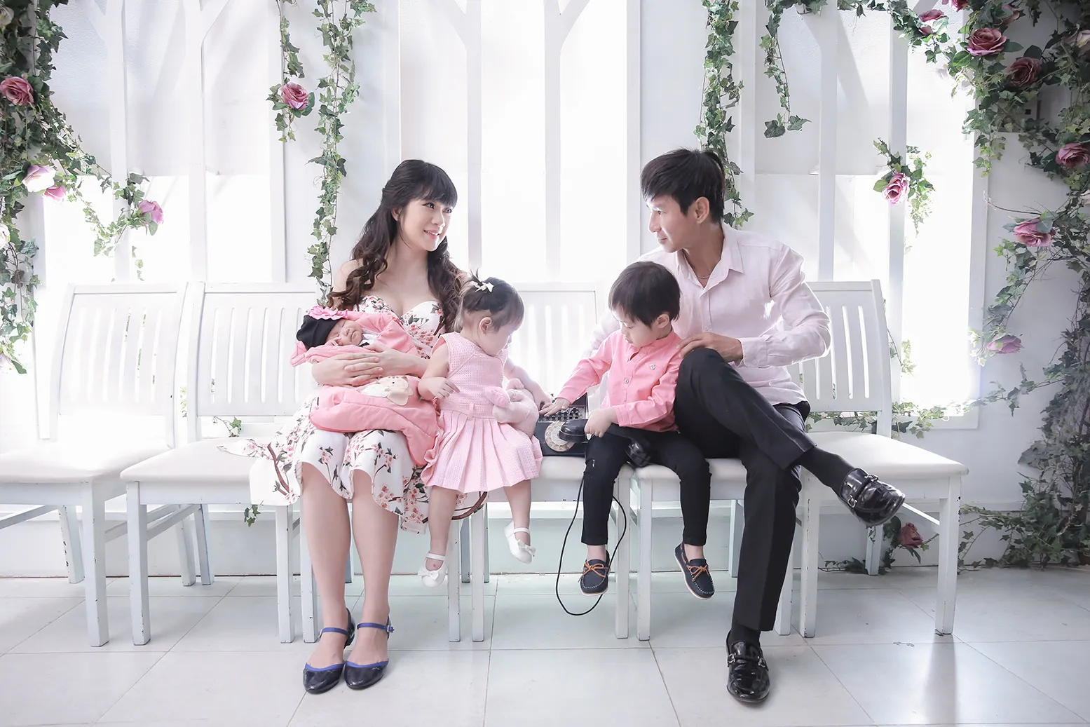Chụp ảnh cho gia đình 5 người