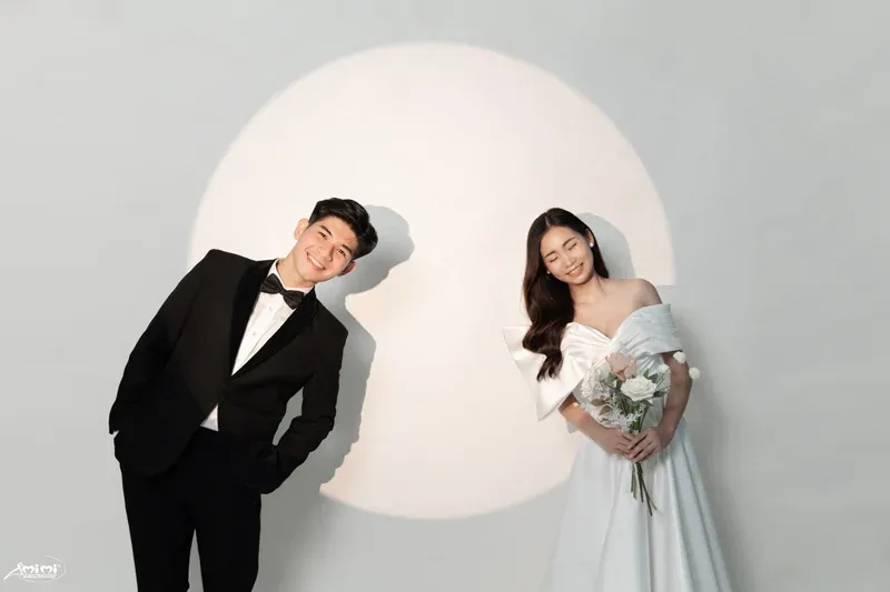 Chụp ảnh cưới tại studio
