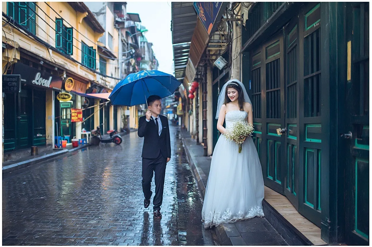 Chụp ảnh cưới phong cách đường phố Hà Nội