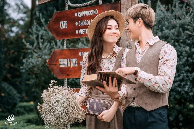 Concept ảnh outdoor cổ điển (Nguồn: Mimosa Wedding)