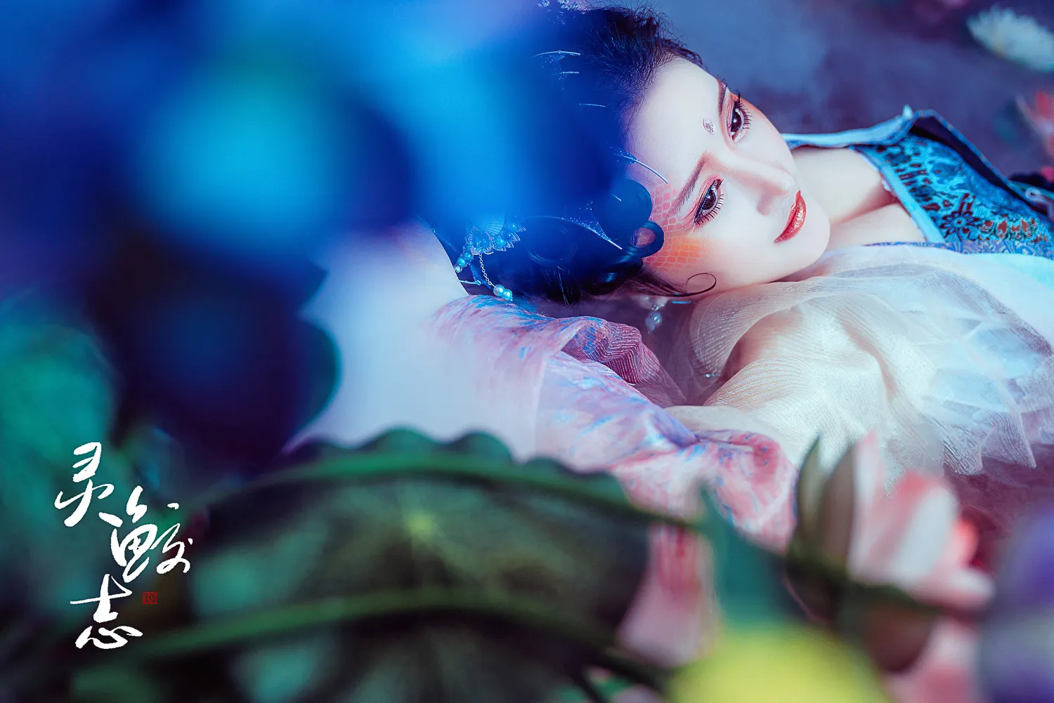 Người mẫu cần tập trung vào việc thể hiện biểu cảm và cử chỉ chân thực