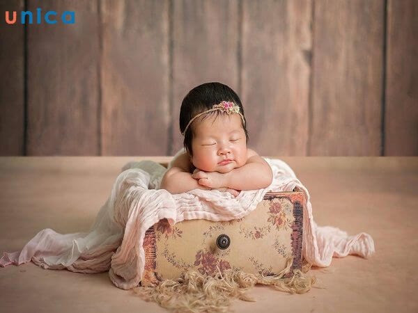 Các thời điểm "vàng" để chụp ảnh cho bé sơ sinh bố mẹ cần biết. (Nguồn: Internet)