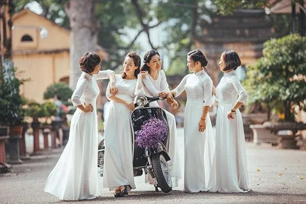Tham khảo ý kiến từ bạn bè hoặc người đã từng chụp ảnh kỷ yếu
