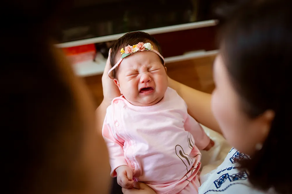 Dỗ bé bằng những món đồ chơi