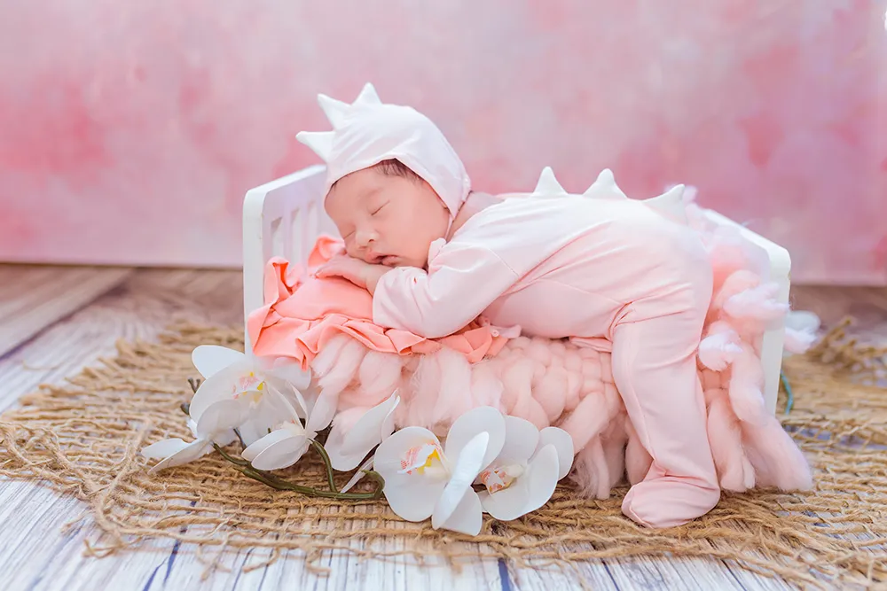 Vì sao nên chụp ảnh newborn cho bé?