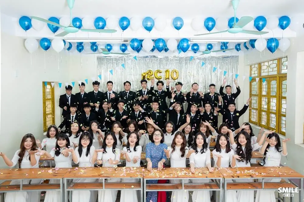 Kỷ yếu ấm áo trong lớp học (Nguồn: Internet)