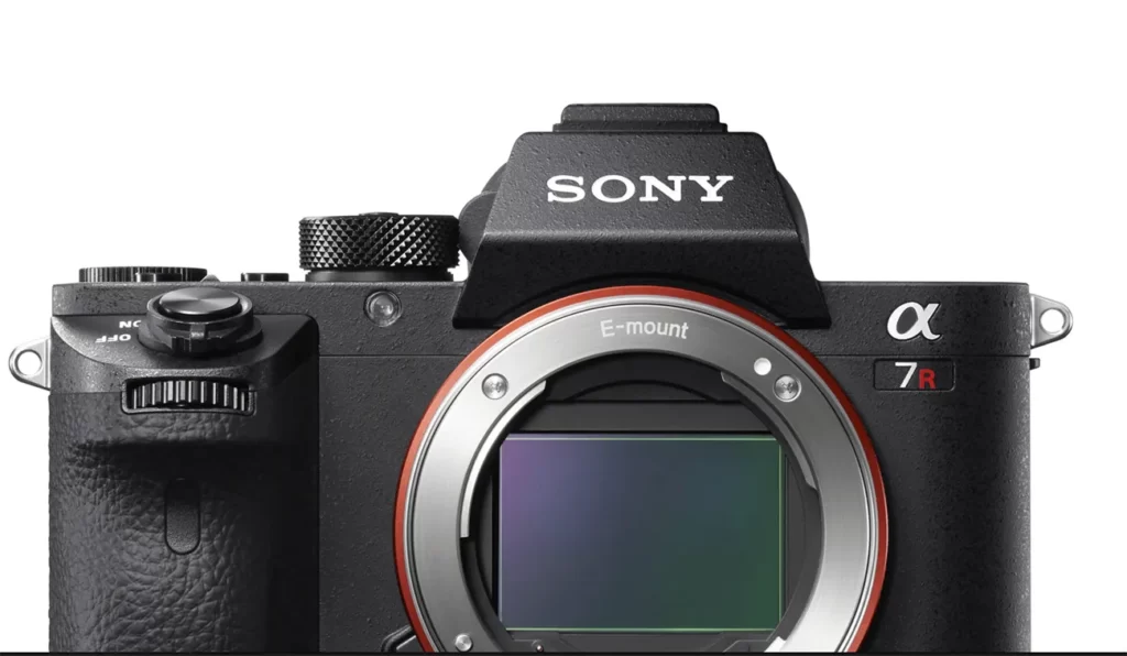 Máy ảnh Mirrorless là gì? Có điểm gì khác so với máy ảnh DSLR? (Nguồn: Internet)