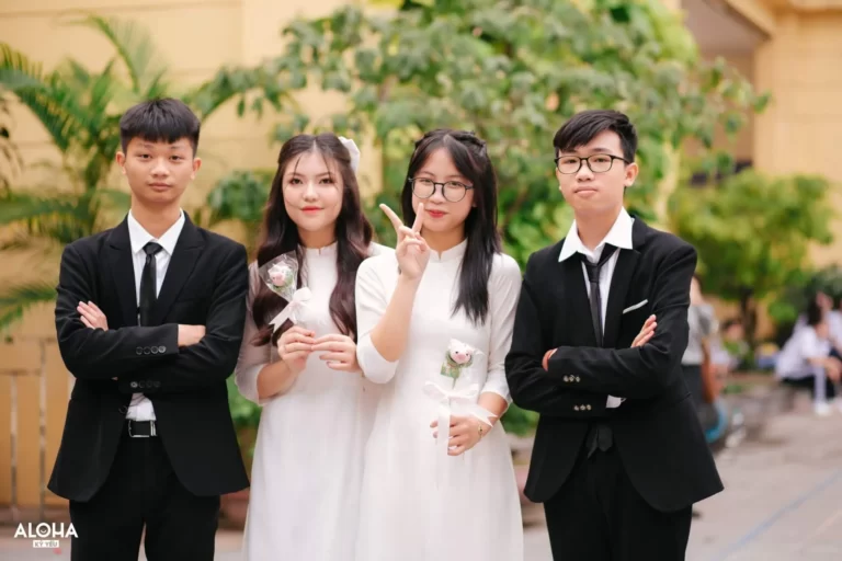 Top 12 địa điểm chụp hình kỷ yếu đẹp và chất lượng có một không hai tại Hà Nội. (Nguồn: Kỷ yếu Aloha)