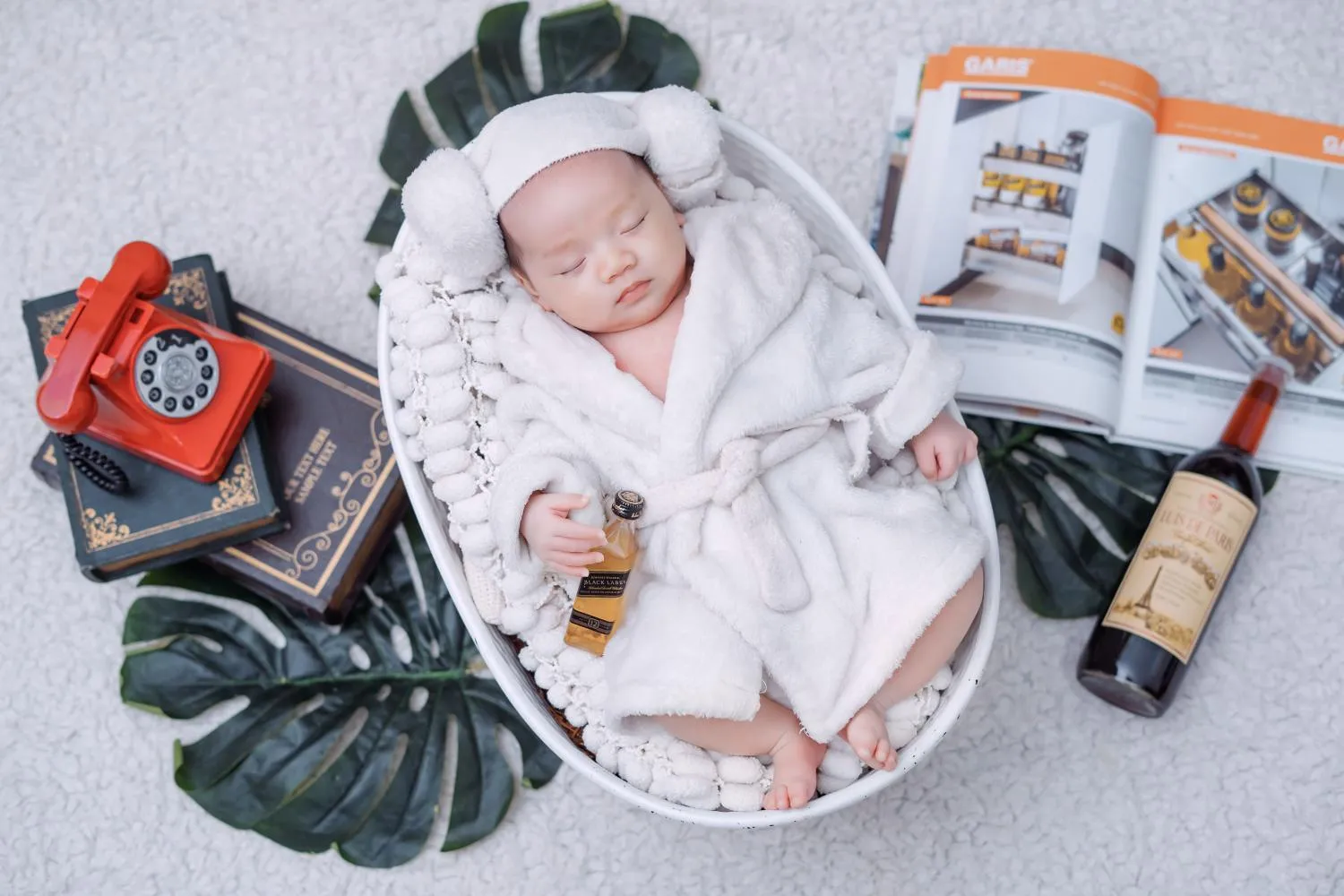 Chụp ảnh thôi nôi theo concept hiện đại