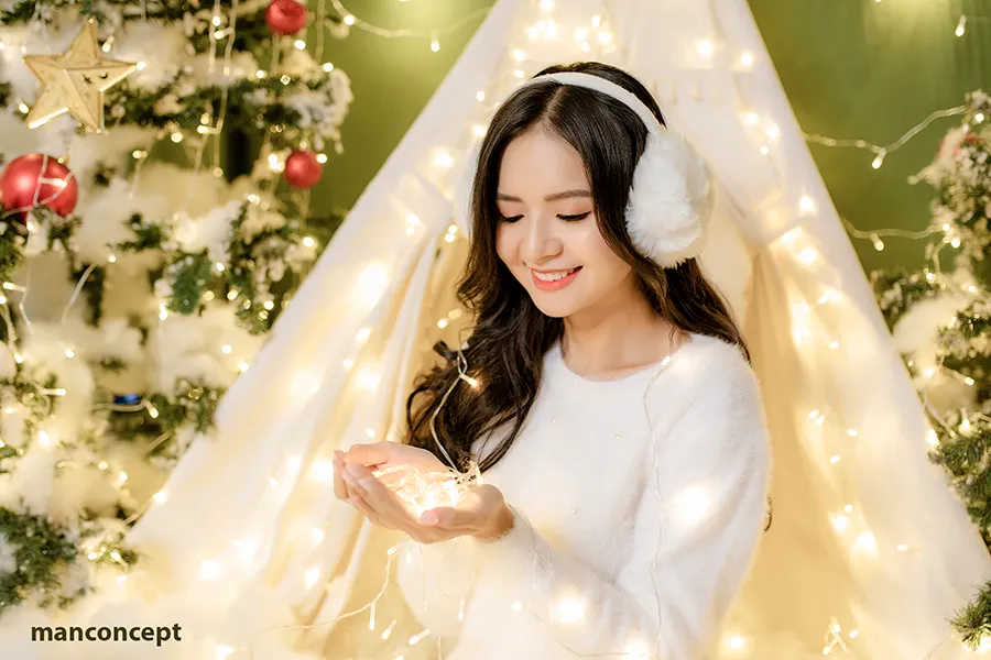 Chụp ảnh Giáng sinh với đèn Led lấp lánh