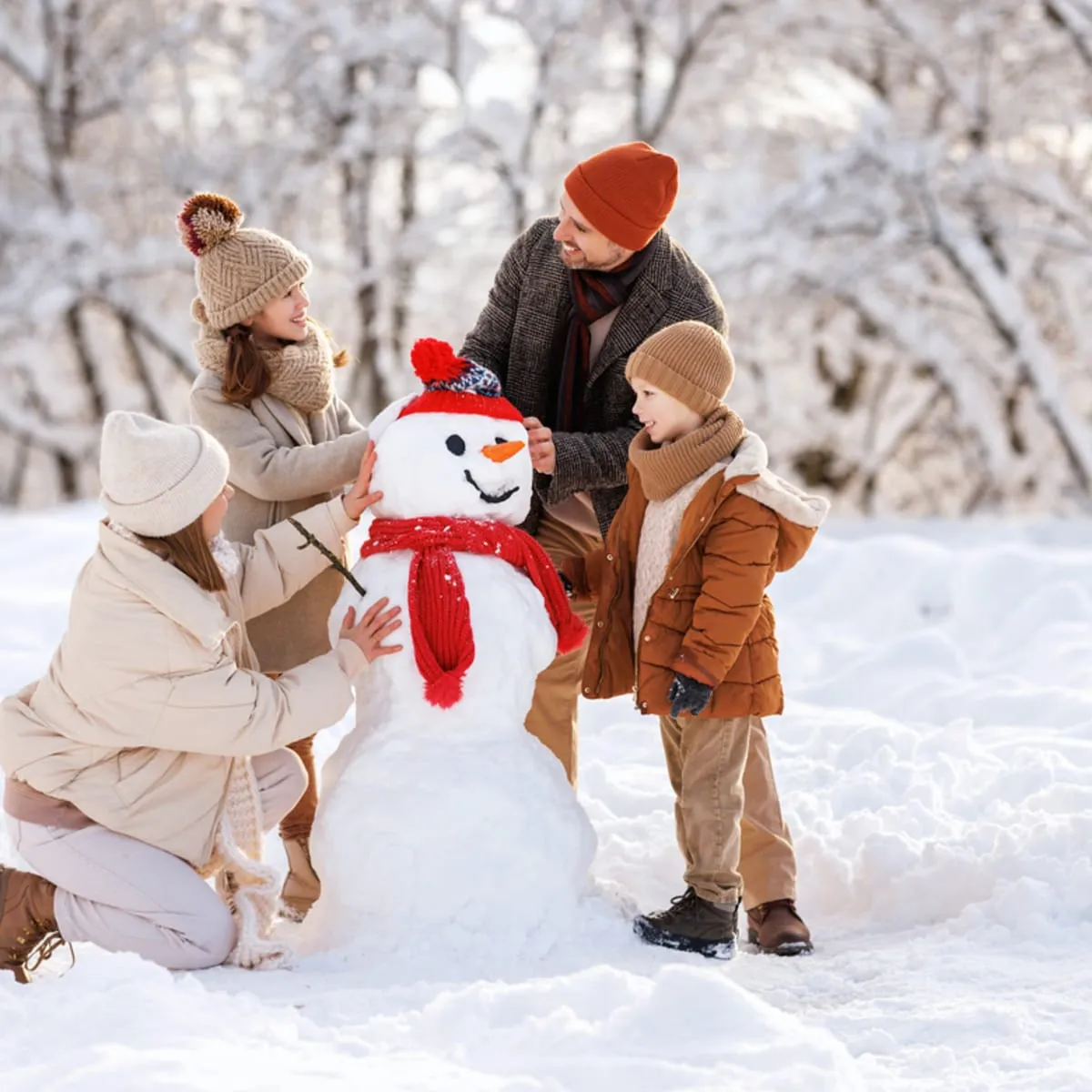 Chụp ảnh Noel với người tuyết