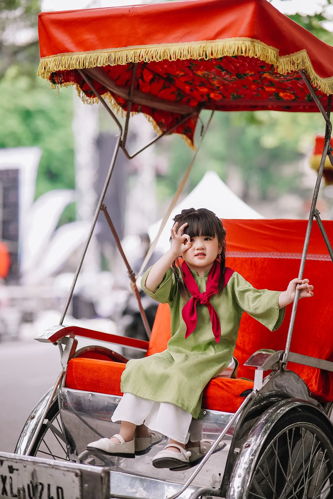 bí kíp chụp ảnh cho bé: Tận dụng ánh sáng tự nhiên