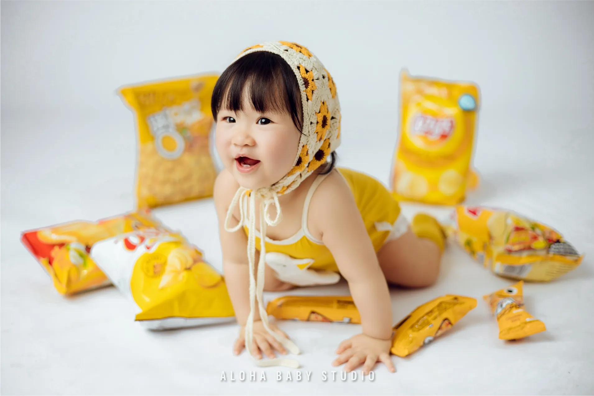 Cùng tham gia các hoạt động với bé sẽ giúp Bé vui tươi khi chụp ảnh